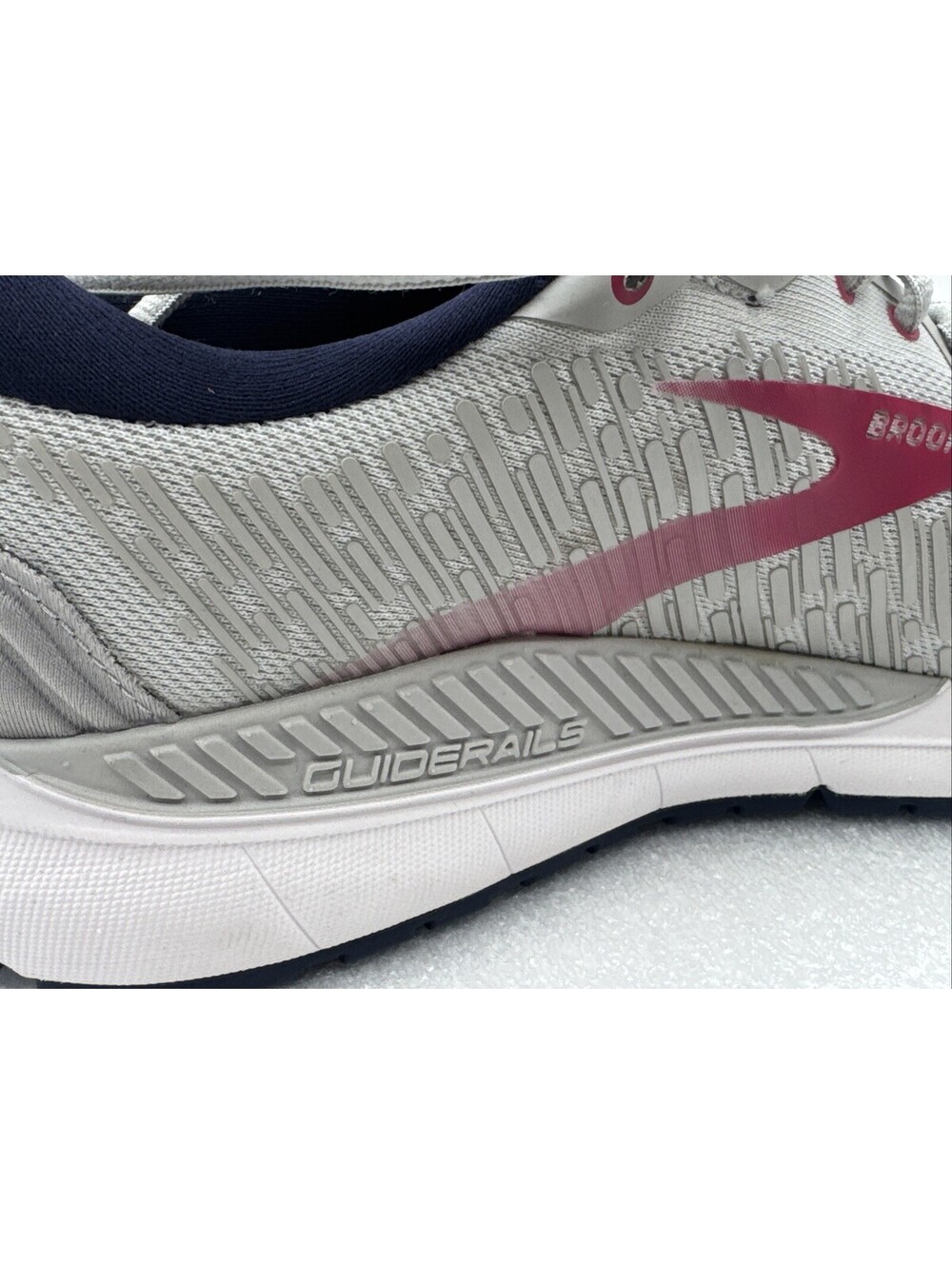 Brooks Addiction GTS 15 Womens Sneakers Oyster Peacoat Lilac Rose Sz 10 MED - Picture 10 of 16